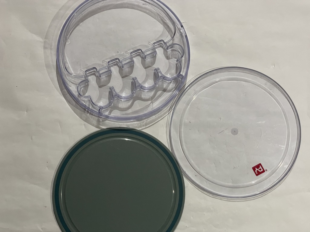 Round Plastic  Storage Container with Lid