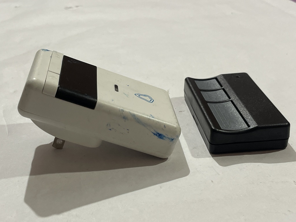 2 Garage/Gate Remote Controls